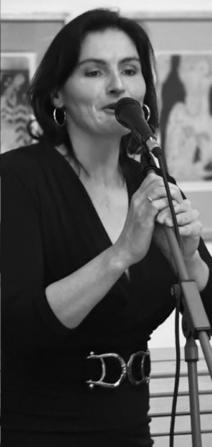 Jana - Blue Monkey